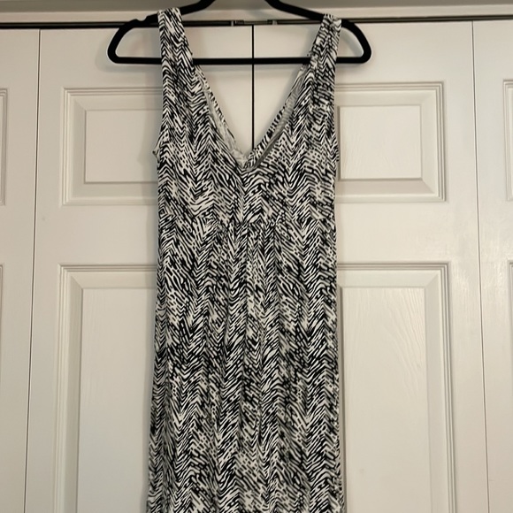 Black and white sundress - Picture 3 of 4